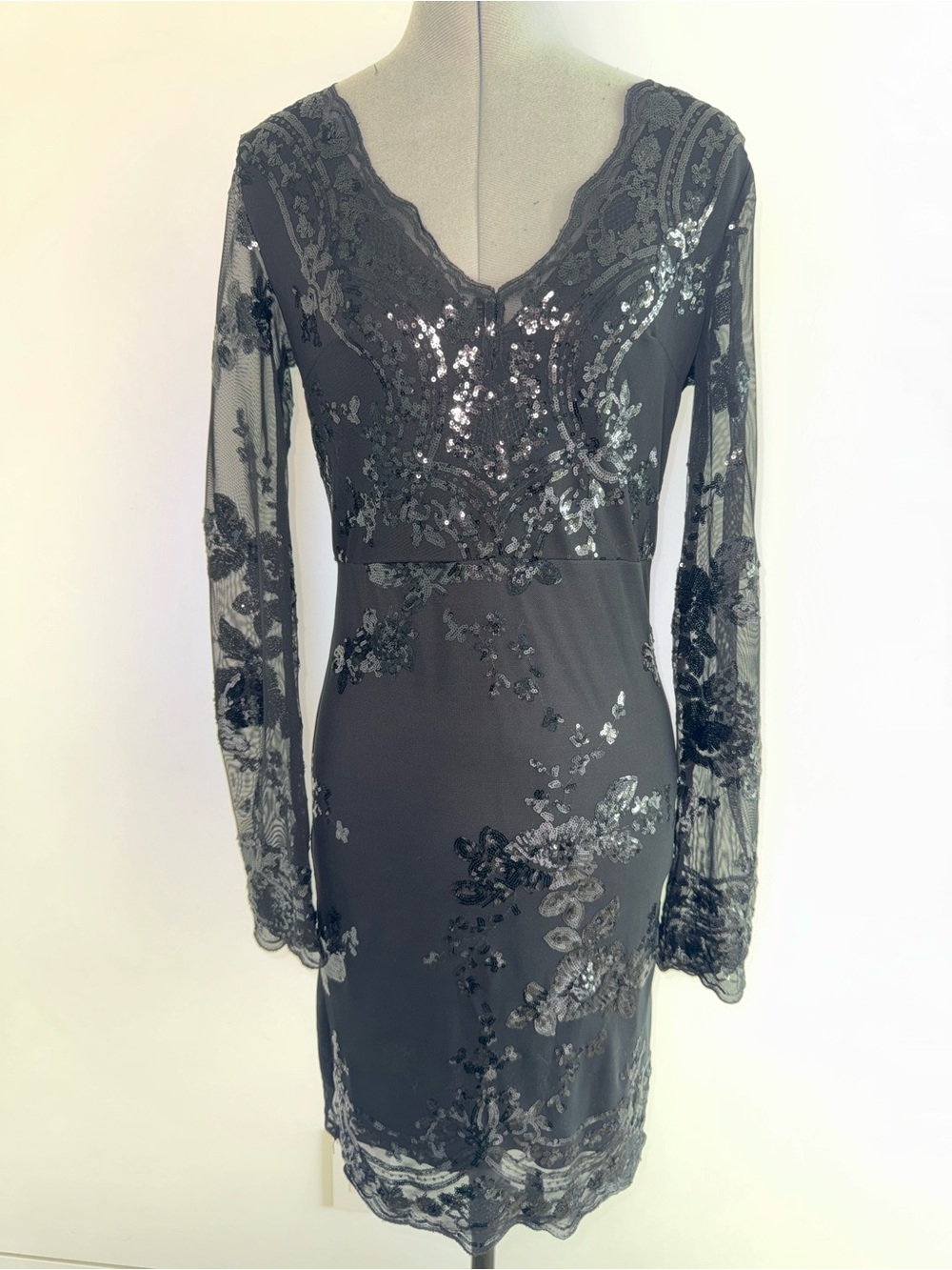 Stunning and Elegant Black Sequin Lace Sheath Dress